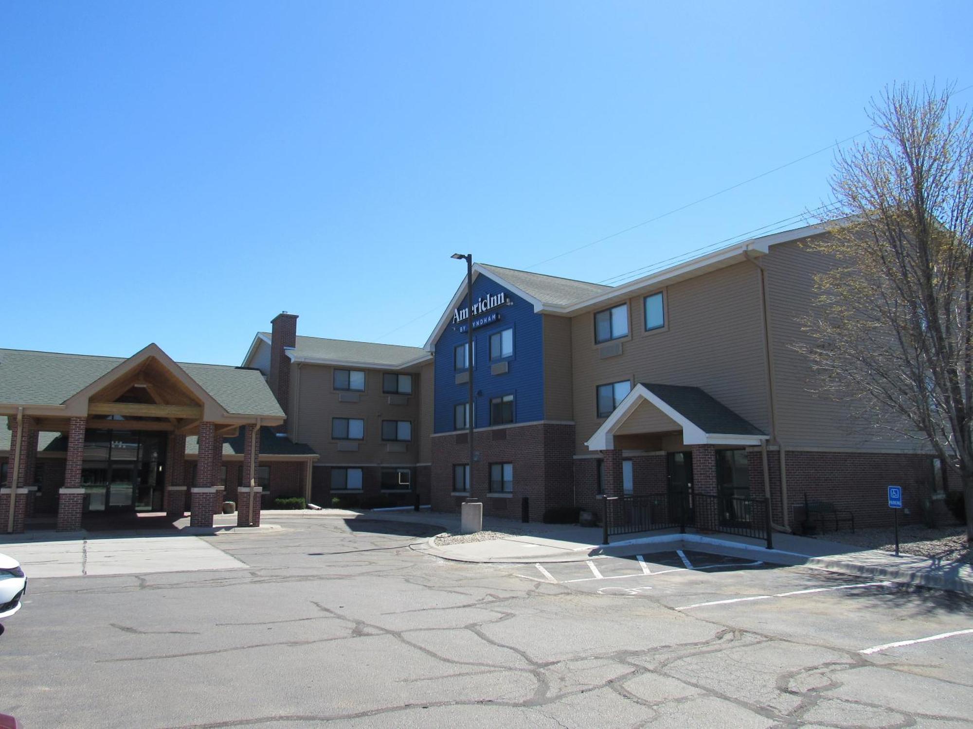 Americinn By Wyndham Lincoln South Εξωτερικό φωτογραφία